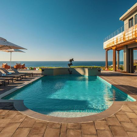 Sky Villa Boutique Hotel By Raw Africa Collection Plettenberg Bay Luaran gambar The pool at the Cape Town edition