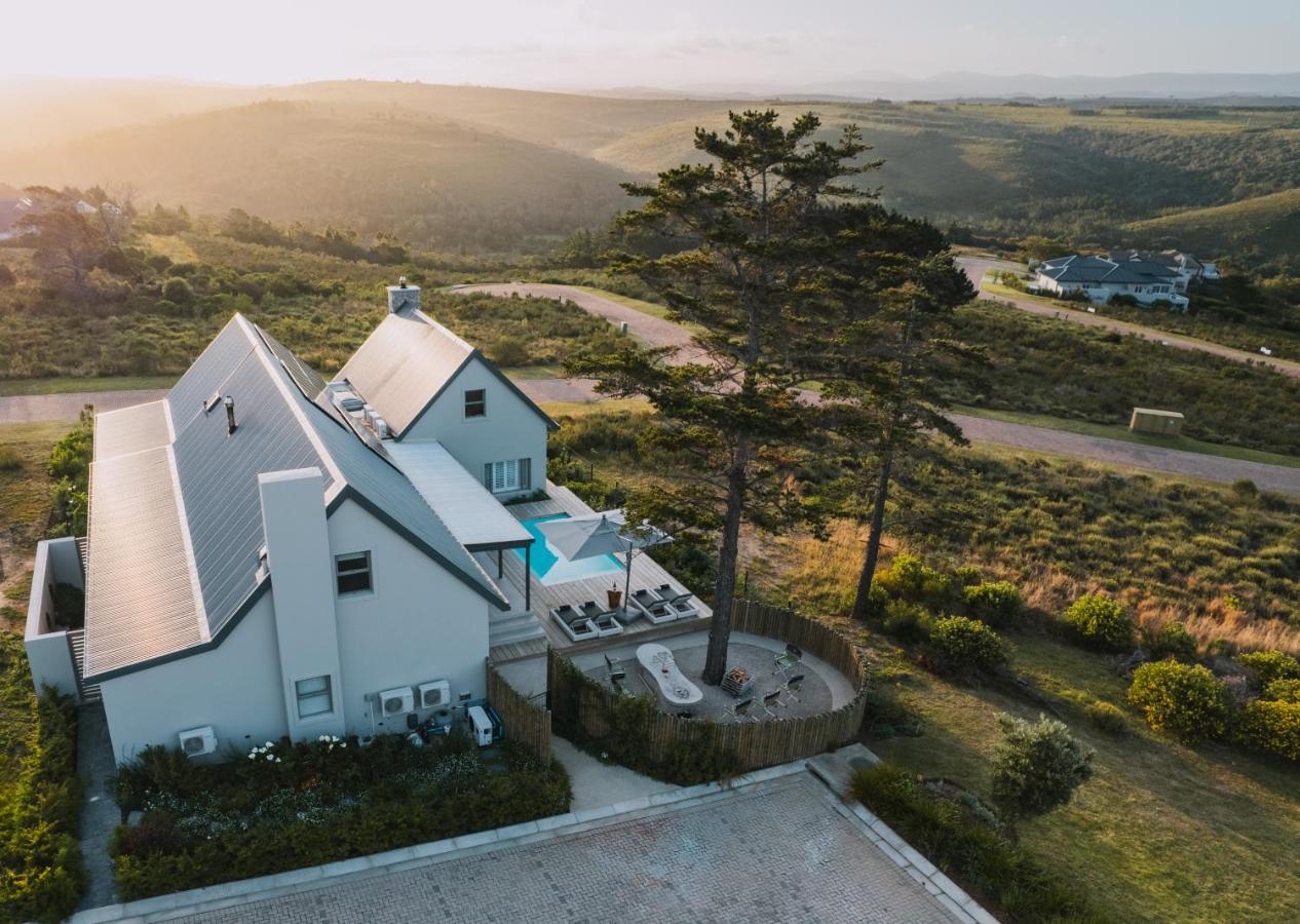Sky Villa Boutique Hotel By Raw Africa Collection Plettenberg Bay Luaran gambar Modern houses in Hermanus