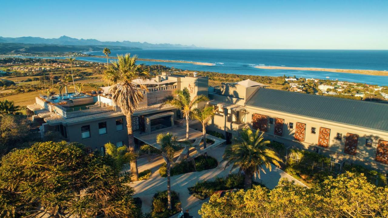 Sky Villa Boutique Hotel By Raw Africa Collection Plettenberg Bay Luaran gambar Aerial view of the campus
