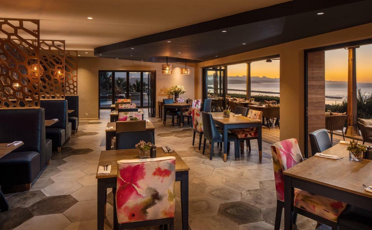 Sky Villa Boutique Hotel By Raw Africa Collection Plettenberg Bay Luaran gambar The Beach Club